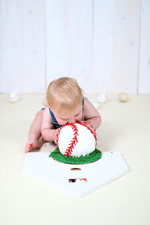 Bangor Maine Cake Smash Session - Baseball Theme